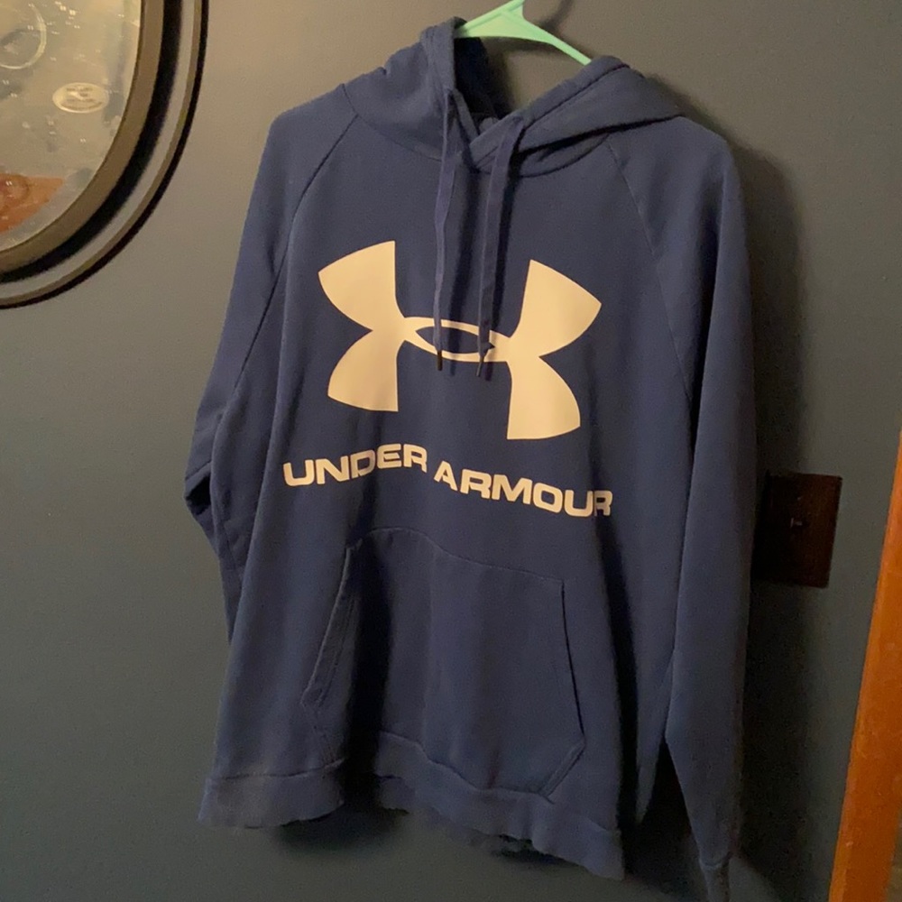 Under Armour men’s sweatshirt size XL